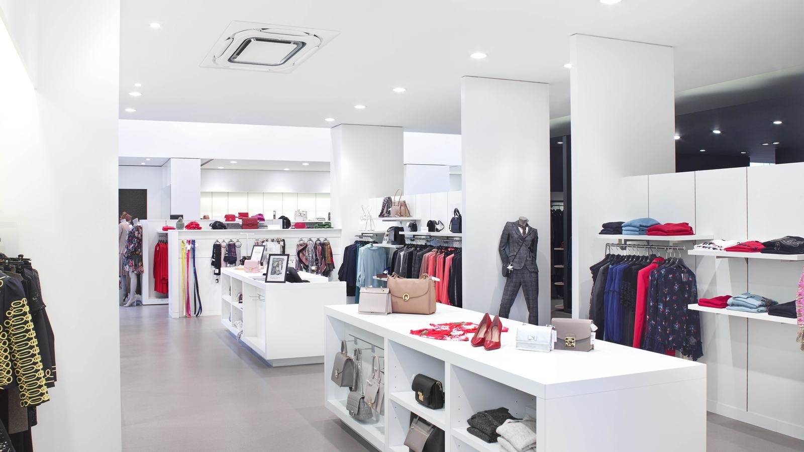 Airconditioning in een moderne kledingwinkel
